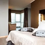 Clarion Hotel 4*